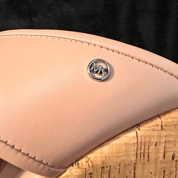 Michael Kors Cary leather wedge sandal - Picture 6 of 7